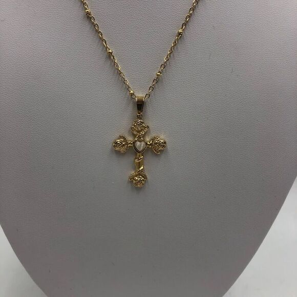 18K Gold Plated Ornate Cross Women's Necklace Hypoallergenic Waterproof - Picture 4 of 12